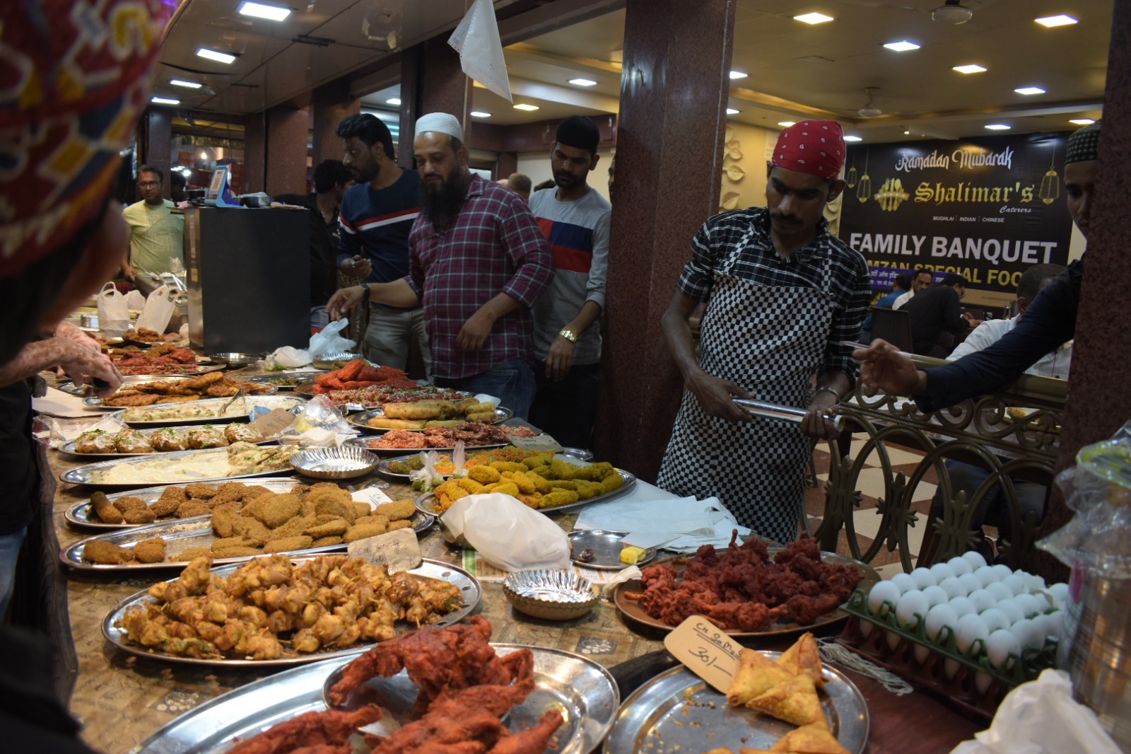 रमजान स्पेशल : 'शालिमार'च्या विशेष मांसाहारी, गोड पदार्थांना खवय्यांची पसंती